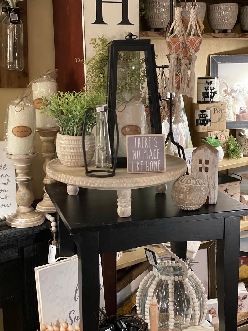 Farm-Inspired Signs and Seasonal Home Decor