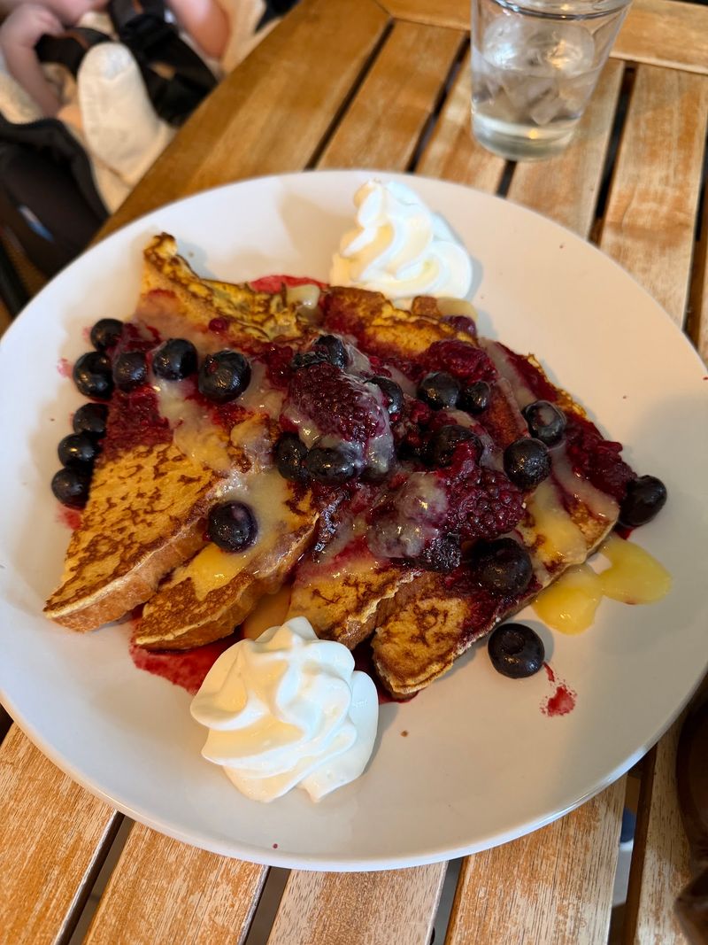 Farm Kitchens and Very Good French Toast Farm Kitchens and Very Good French Toast