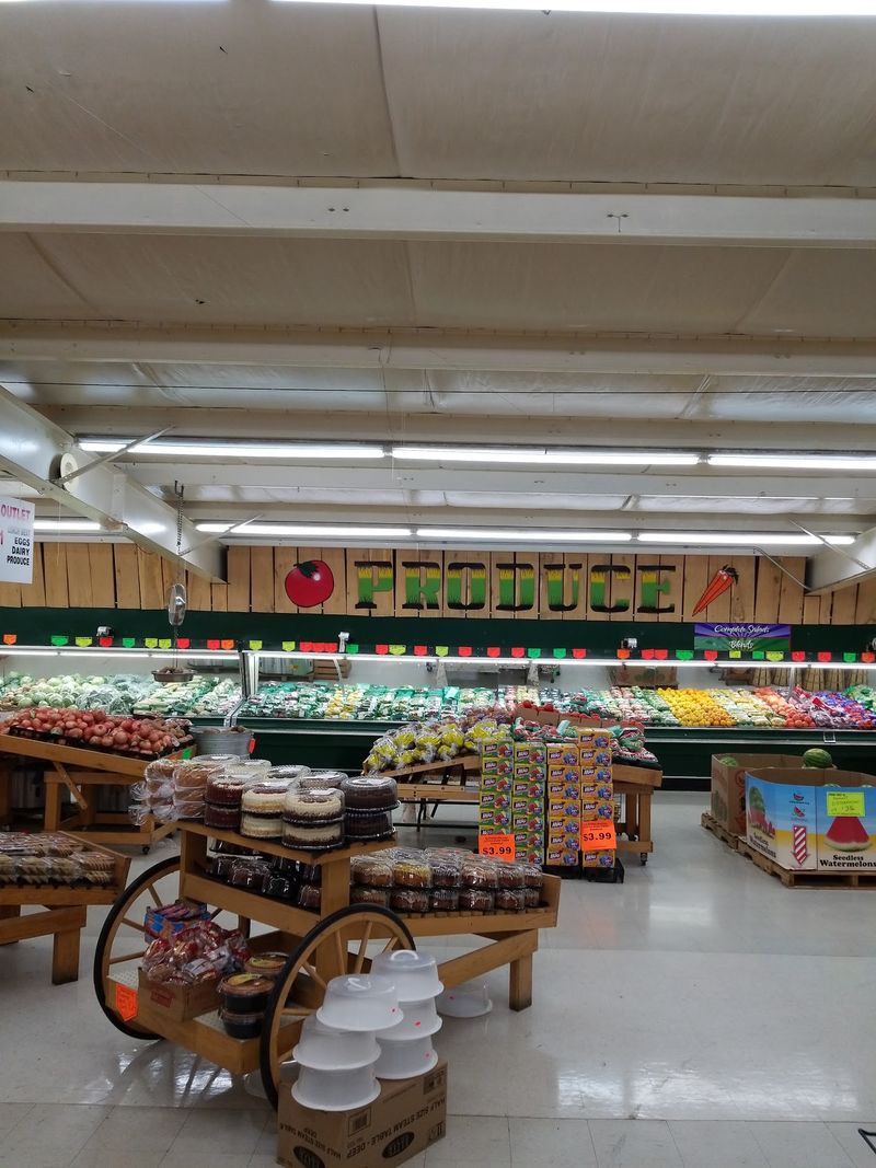 Food Outlet on Highway 202, Anniston Food Outlet on Highway 202, Anniston