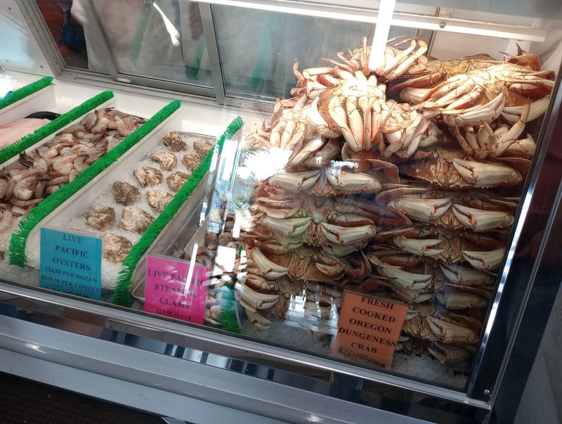 Fresh From the Pacific Ocean to Your Plate Fresh From the Pacific Ocean to Your Plate
