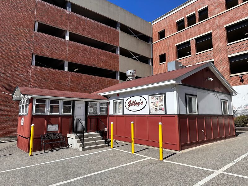 Gilley's Diner, Portsmouth