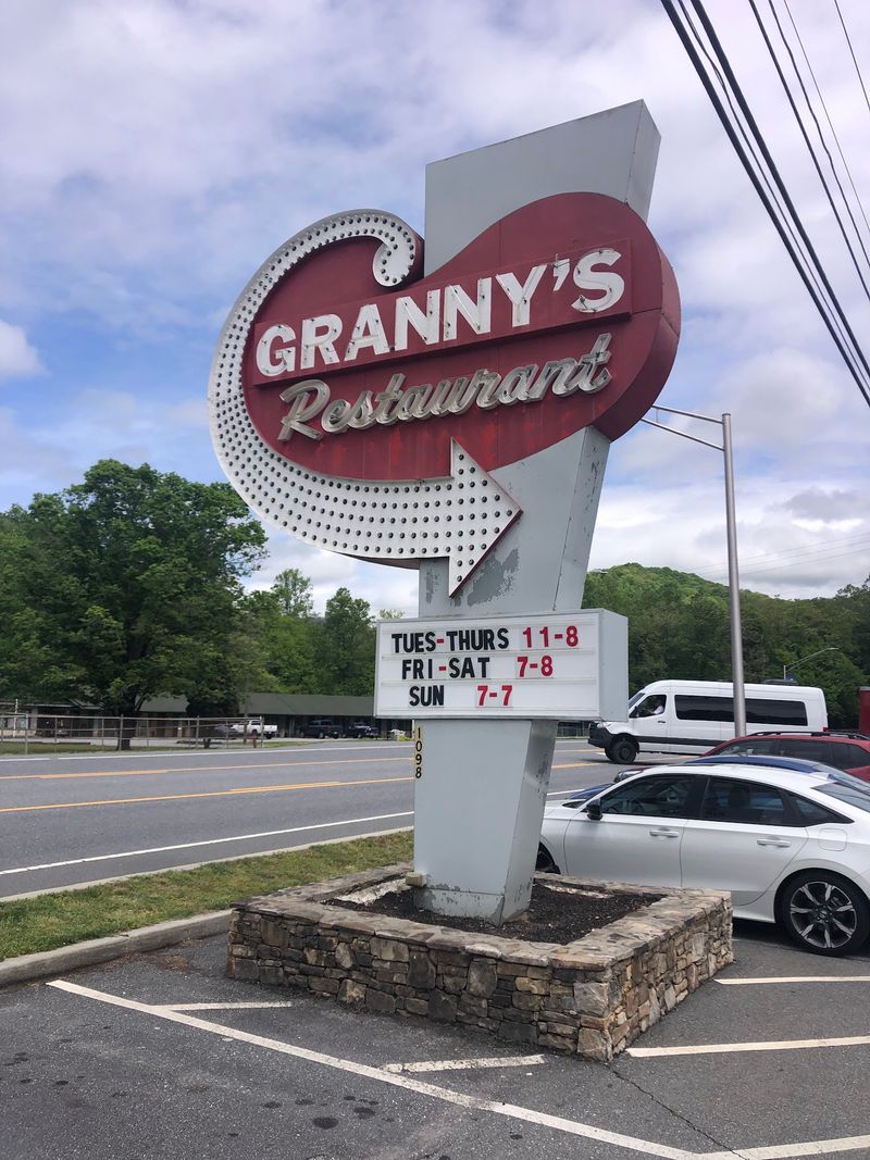Granny's Kitchen, Cherokee Granny's Kitchen, Cherokee