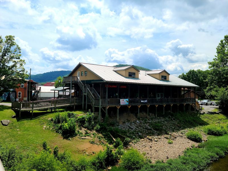 Greenbrier Grille and Lodge, Marlinton Greenbrier Grille and Lodge, Marlinton