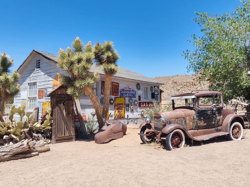 Hackberry General Store, Kingman