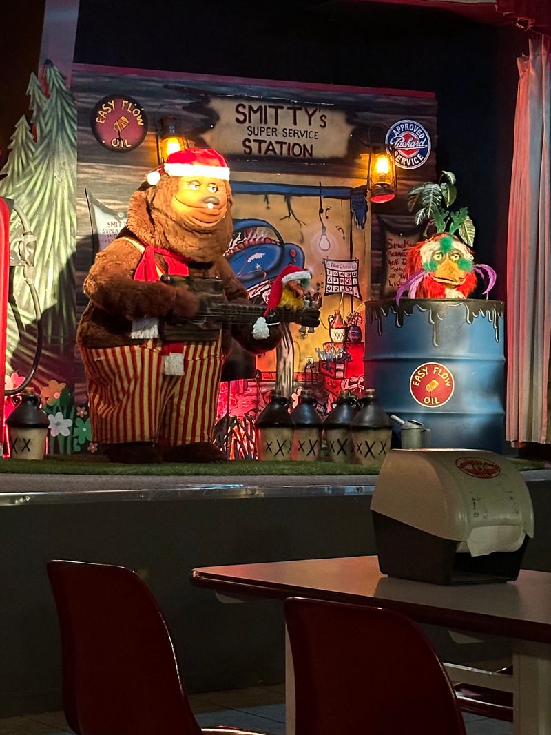 How A ShowBiz Pizza Franchise Became Something Rarer