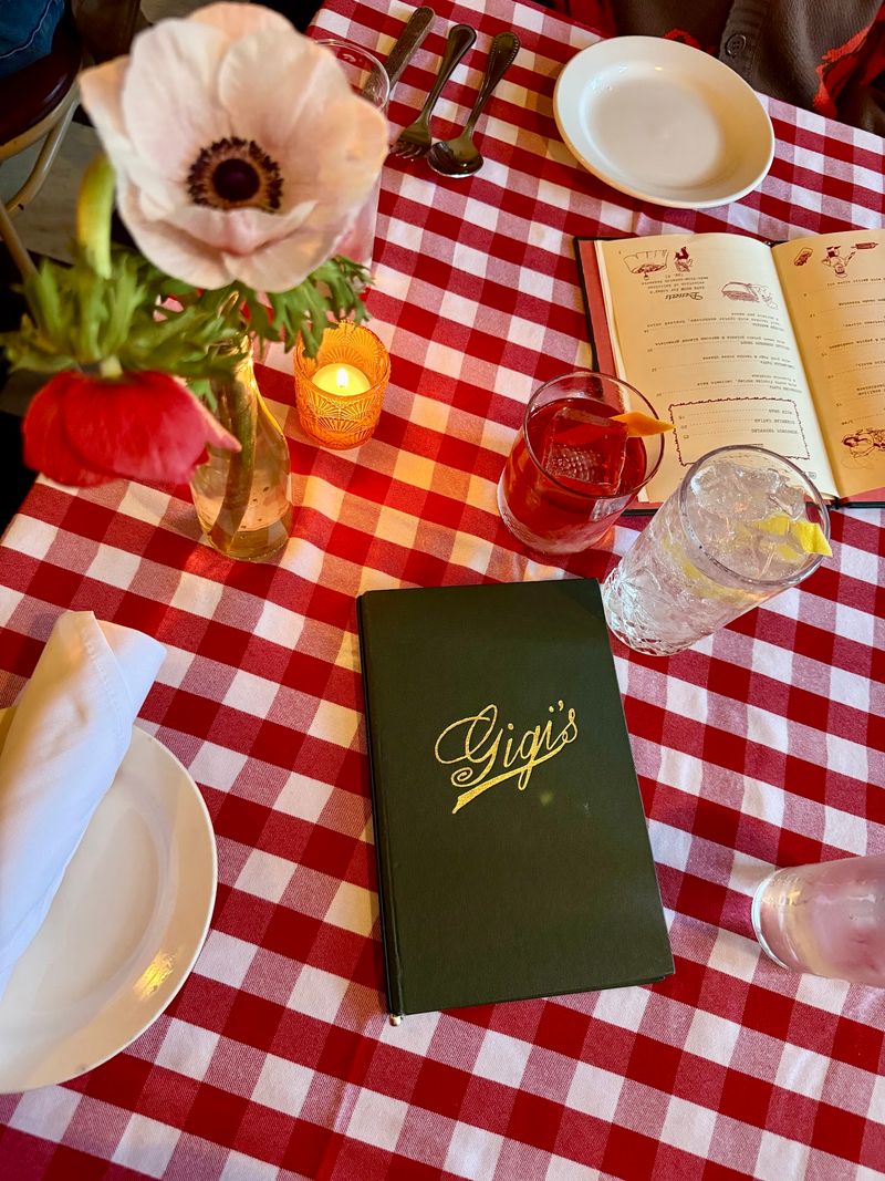 How to Actually Get a Table Without Losing Your Mind