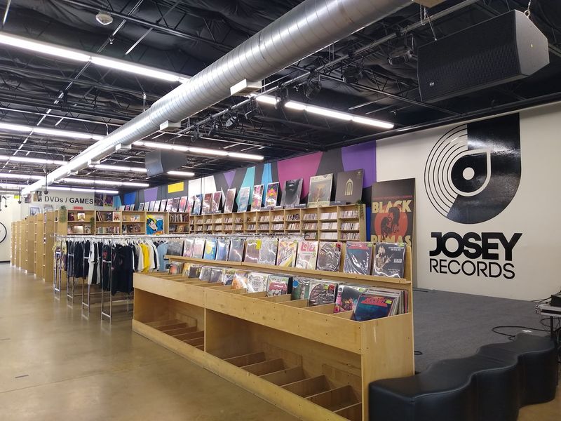 Josey Records, Farmers Branch