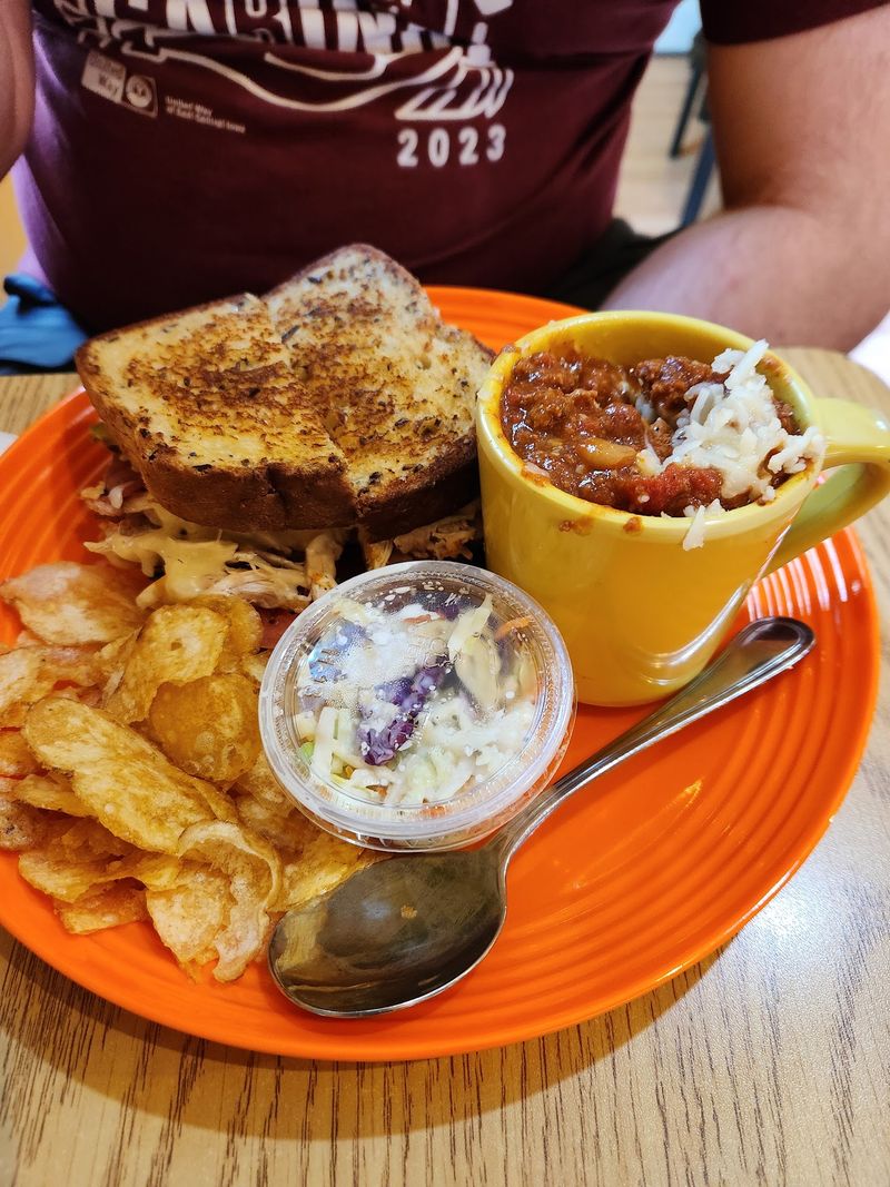 Kids Meals Arrive On Frisbees Kids Meals Arrive On Frisbees