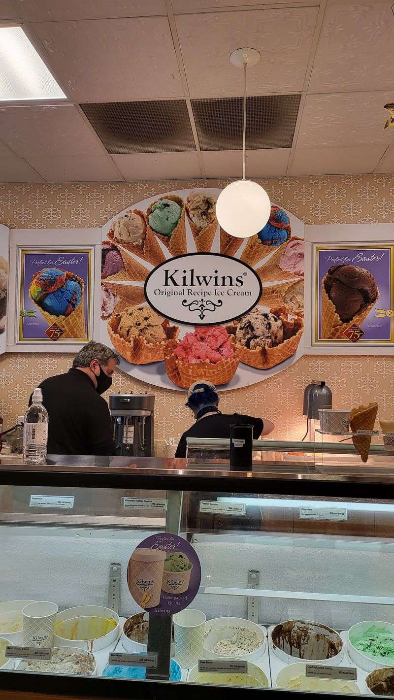 Kilwins Ice Cream Chocolate Fudge, Ridgewood