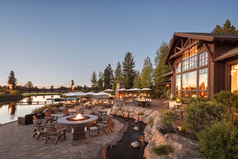 Lake House (Sunriver) Lake House (Sunriver)
