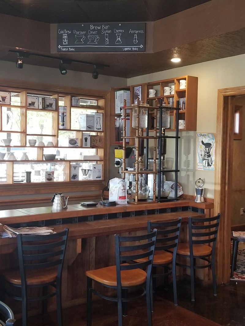 Leather Chairs And Corners Made For Lingering Leather Chairs And Corners Made For Lingering