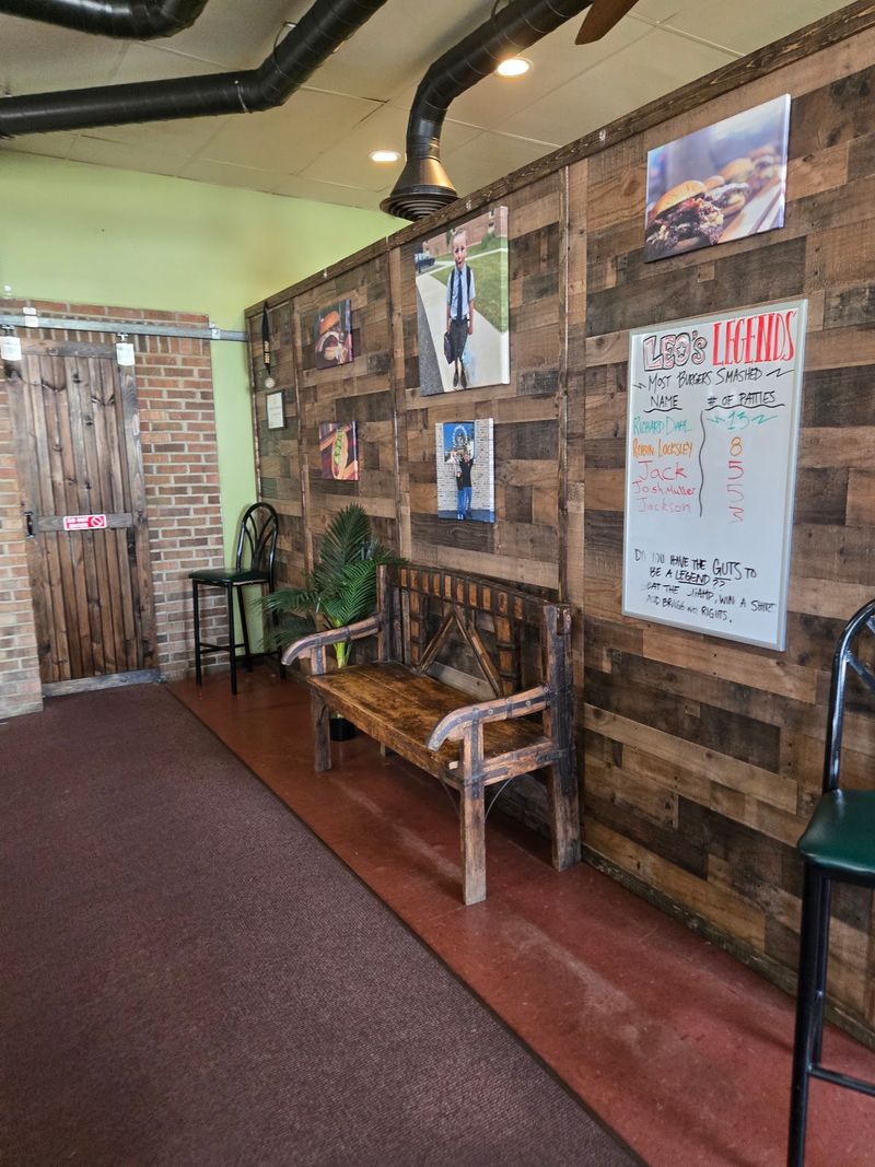 Leo's Smash Burgers and Dogs Leo's Smash Burgers and Dogs