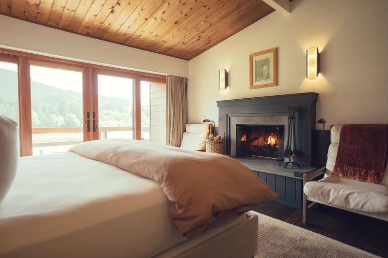 Lodge Rooms Built Around Fire And Soaking Tubs