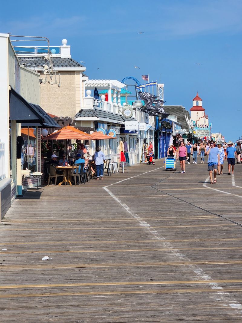 Lunch On The Boardwalk Tests Your Self-Control