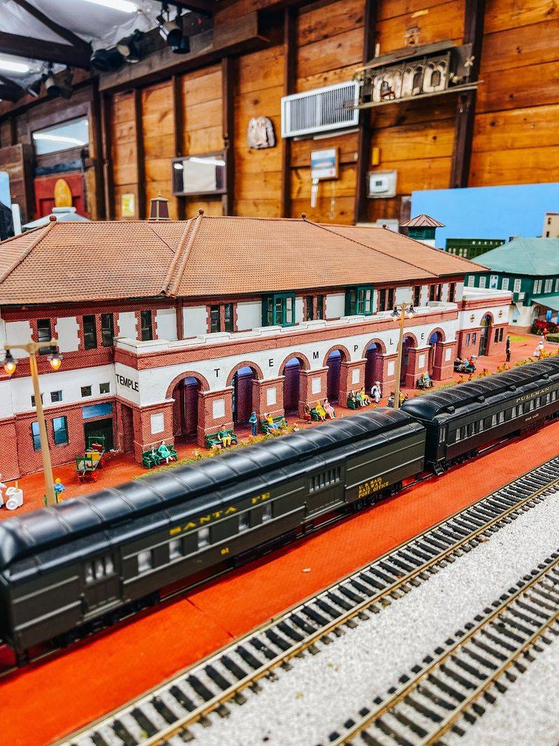 Model Trains and the CentraMod Layouts Model Trains and the CentraMod Layouts