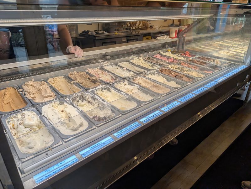 More Than Twenty Five Housemade Flavors At Once