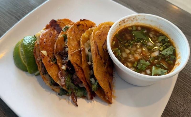 Mota Tacos, A Burst of Mexican Culinary Excellence