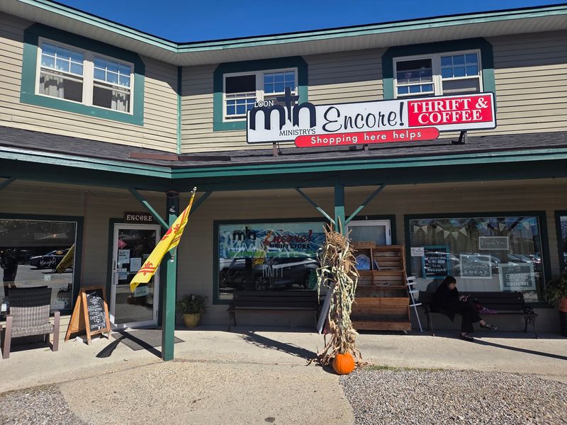 Mountain Thrift and Coffee, Lincoln Mountain Thrift and Coffee, Lincoln