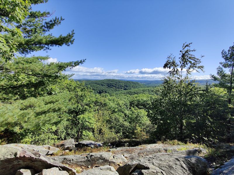 Mt. Wantastiquet (Hinsdale/Chesterfield) Mt. Wantastiquet (Hinsdale/Chesterfield)