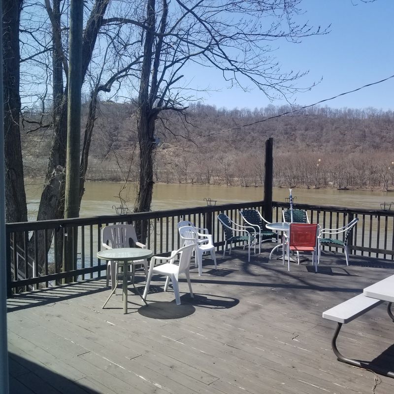 Nana's Landing, Glen Dale Nana's Landing, Glen Dale
