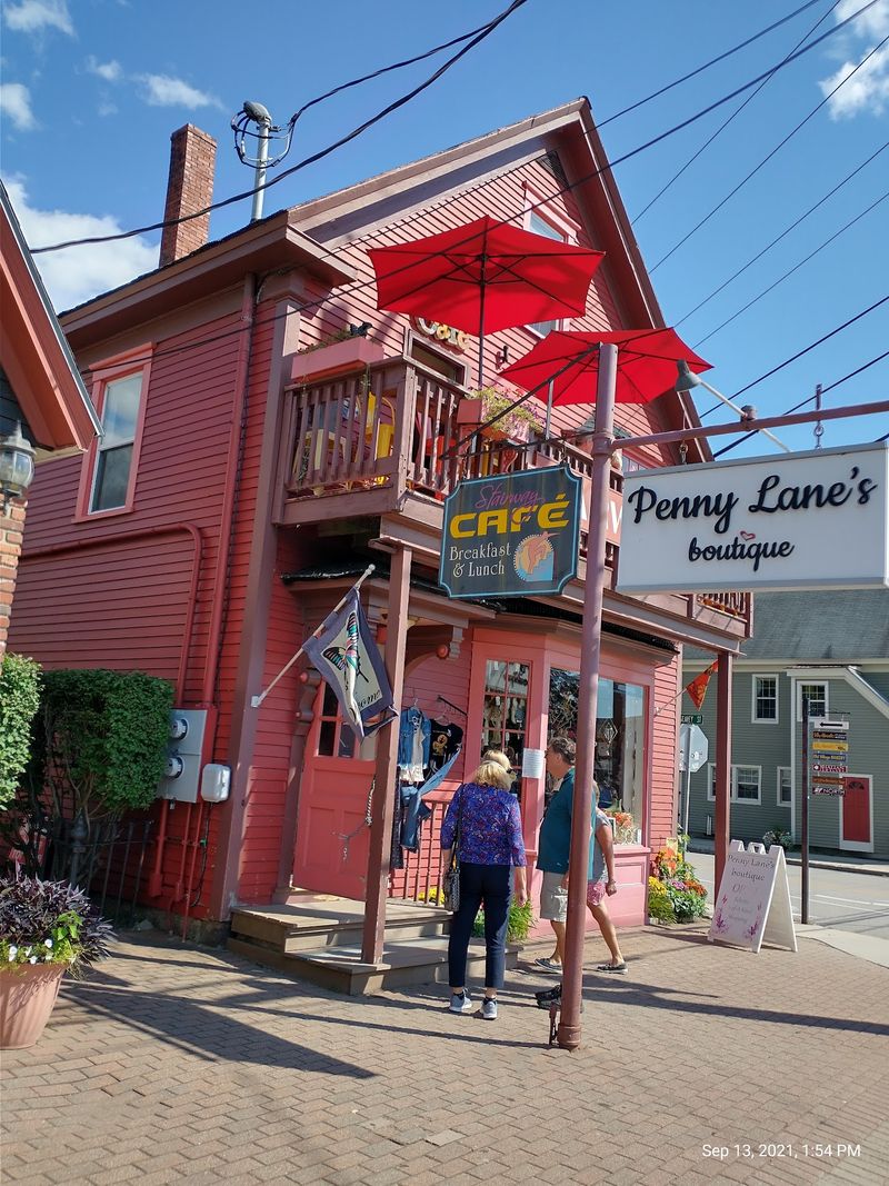 North Conway Village Shopping and the Art of the Local Find