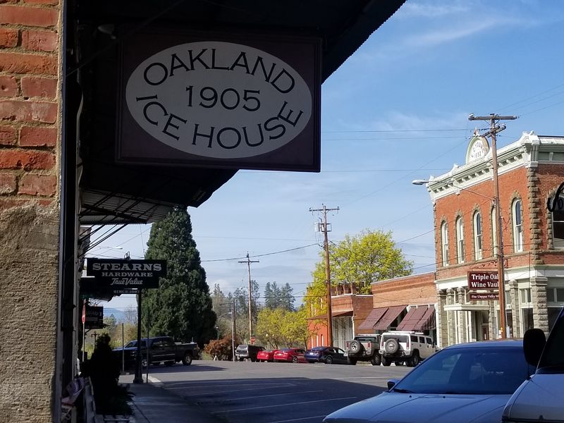 Oakland Oakland