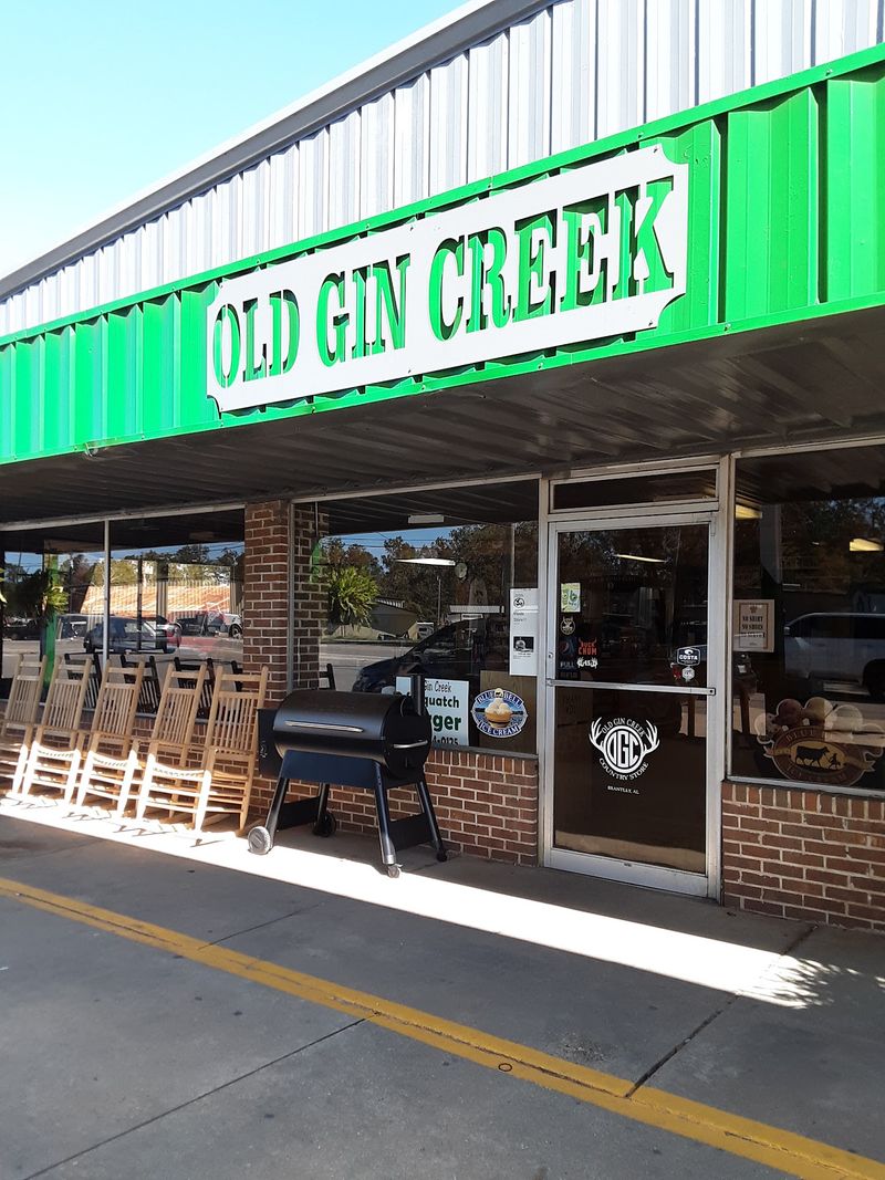 Old Gin Creek Country Store Offers Southern Hospitality Old Gin Creek Country Store Offers Southern Hospitality