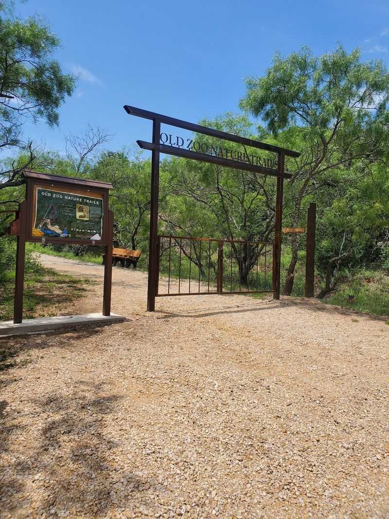 Old Zoo Nature Trails
