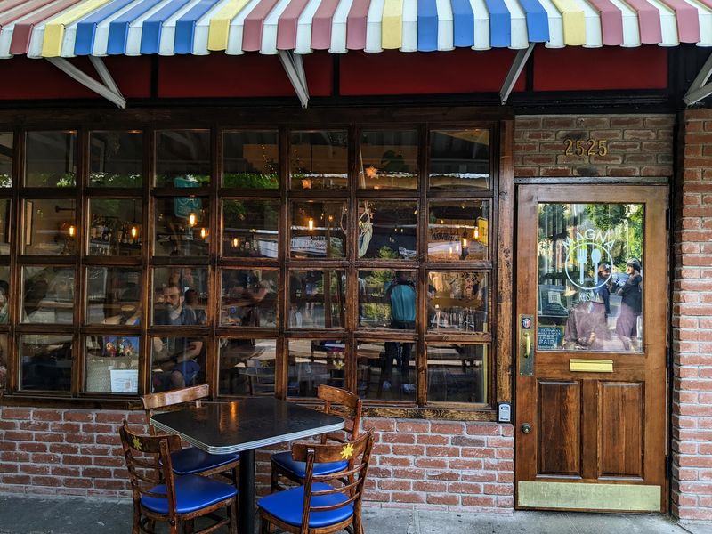 Outdoor Seating That Wraps Around The Street Corner