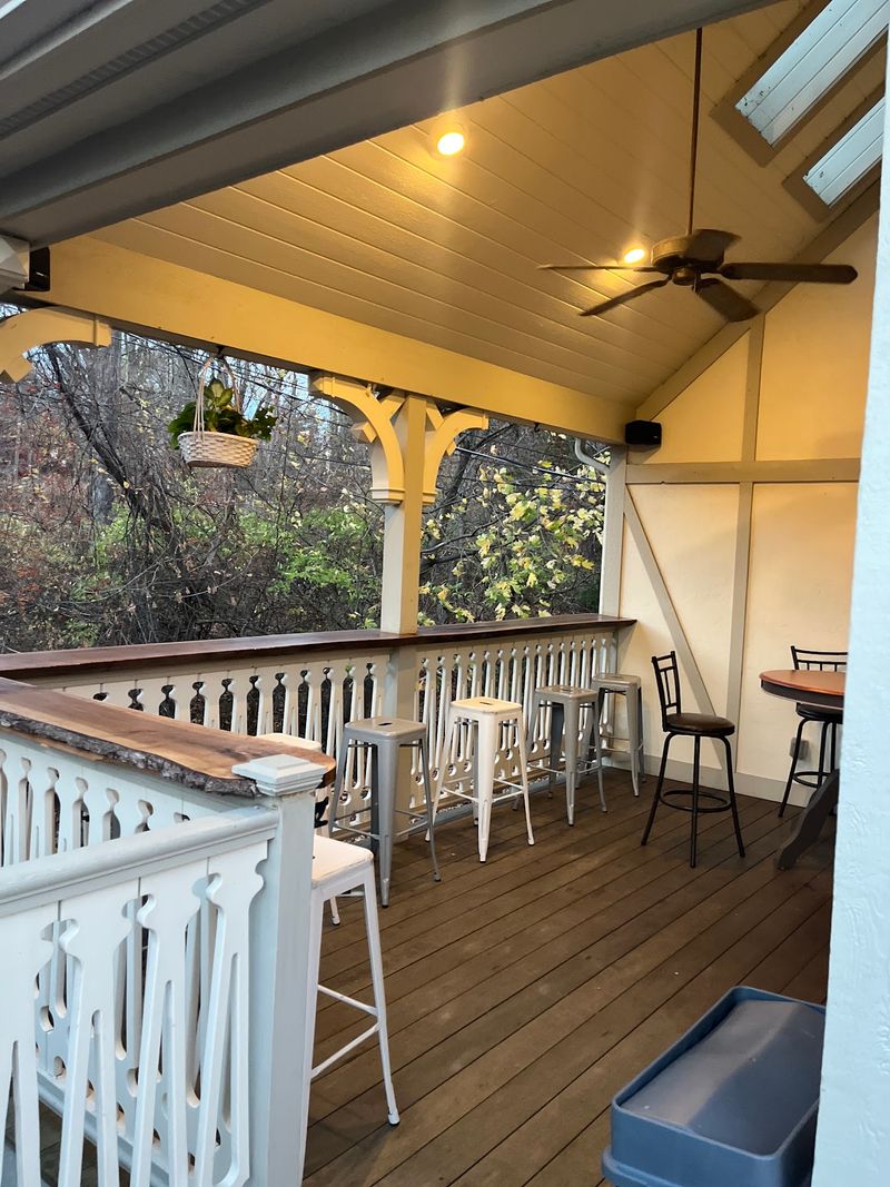 Outdoor Seats With A Lakeside Small Town Feel