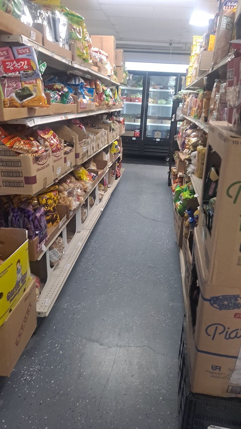 Owners Who Send Guests Home With Extra Fruit