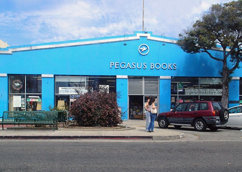 Pegasus Books, Berkeley