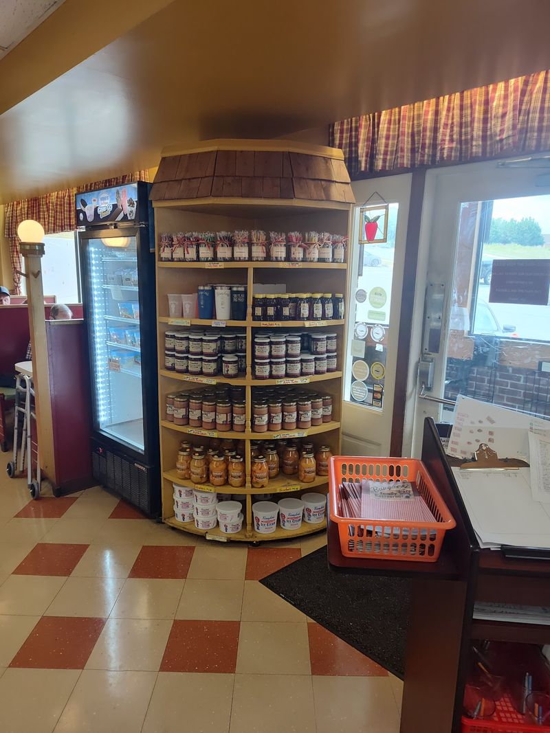 Pies, Fritters, and a Bakery Running Since the 1930s