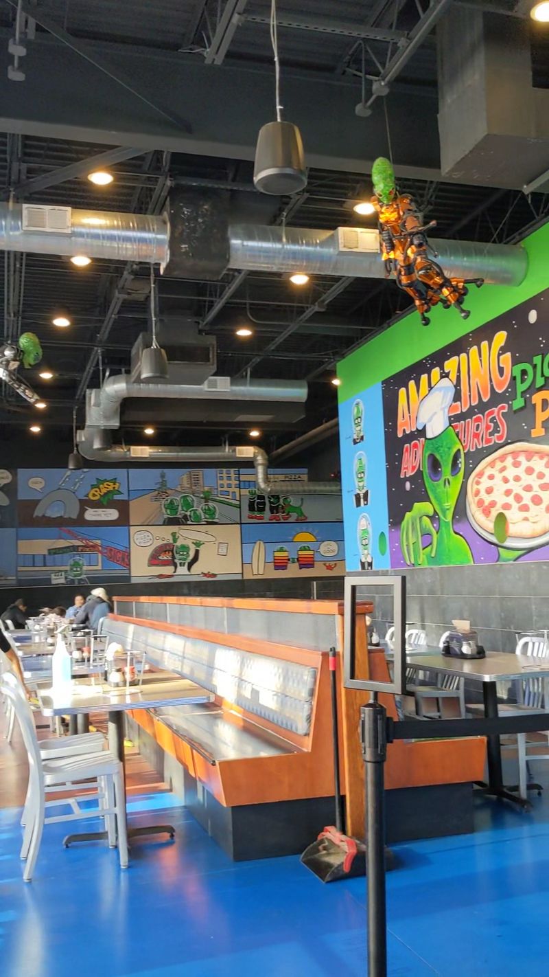 Planet Pizza, Virginia Beach