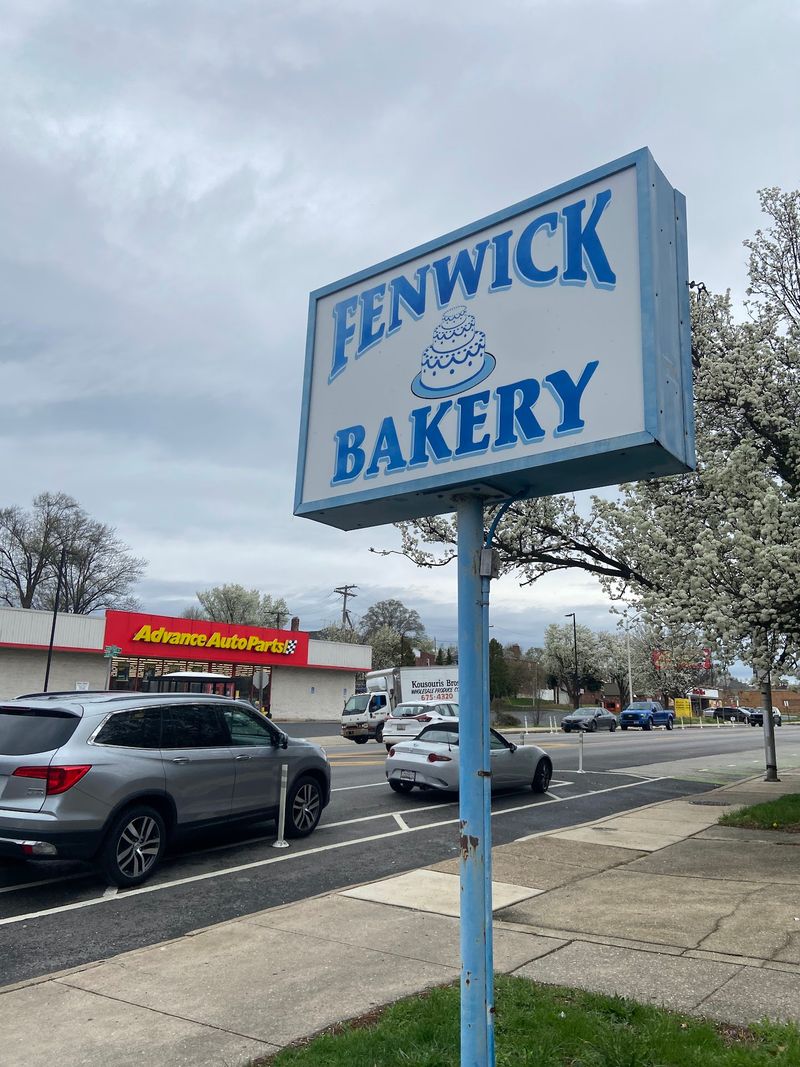 Planning Your Visit to Fenwick Bakery