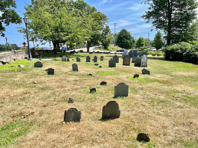 Point of Graves Burial Ground, Portsmouth