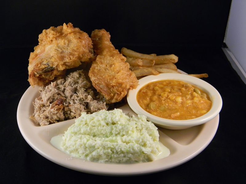 Ralph's Barbecue, Weldon Ralph's Barbecue, Weldon