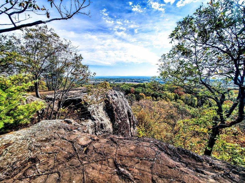 Rattlesnake Mountain (Hinsdale/Chesterfield/Swanzey/Winchester) Rattlesnake Mountain (Hinsdale/Chesterfield/Swanzey/Winchester)
