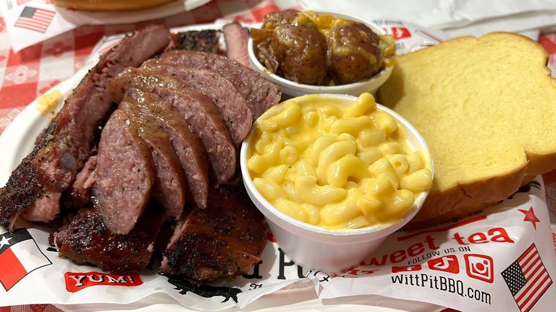 Ribs, Turkey, And Sausage Worth The Detour