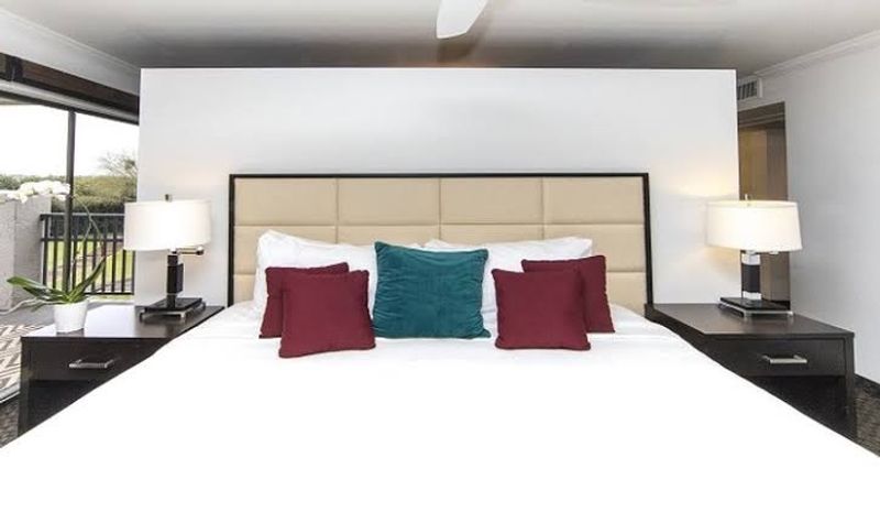 Rooms Built for Actual Sleep Rooms Built for Actual Sleep