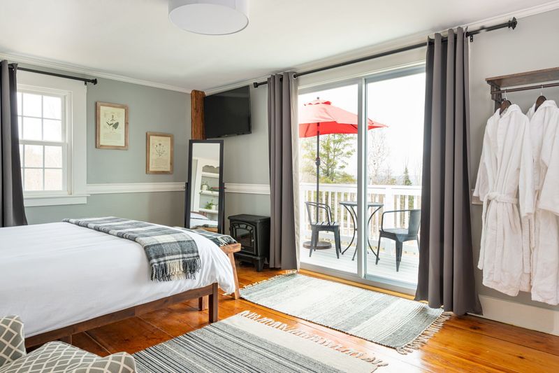 Rooms That Make You Forget About Checking Out Rooms That Make You Forget About Checking Out