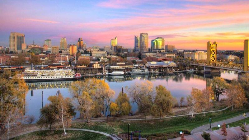 Sacramento, The Capital That Keeps Things Easy Sacramento, The Capital That Keeps Things Easy