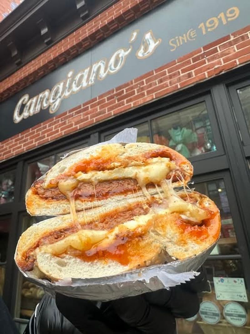 Sandwiches Built Like Skyscrapers Sandwiches Built Like Skyscrapers