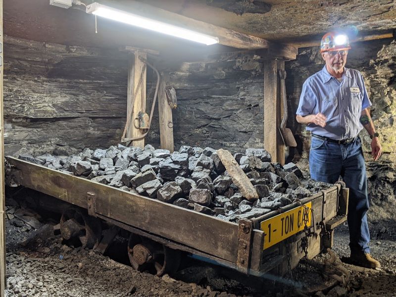 Seeing How Coal Was Pulled Out by Hand Seeing How Coal Was Pulled Out by Hand
