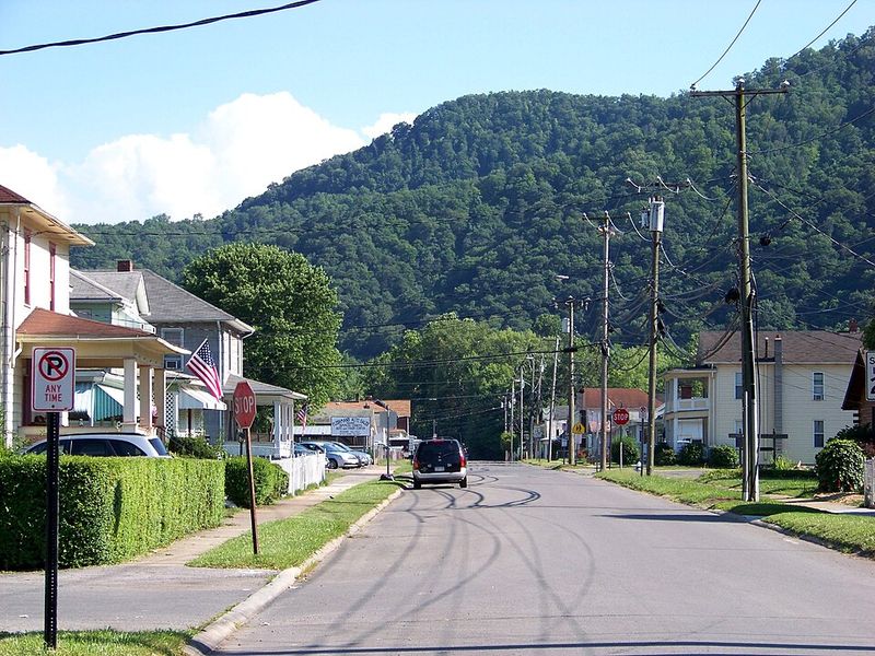 Small Town, Big Outdoor Access Small Town, Big Outdoor Access