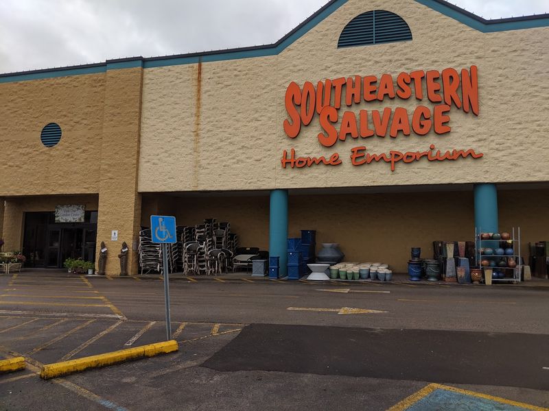 Southeastern Salvage Home Emporium, Where History Meets Scale in Birmingham