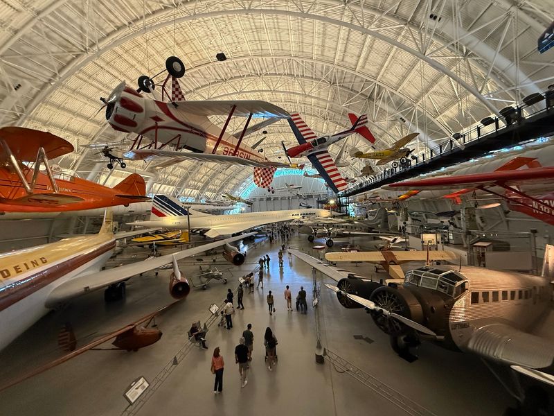 Space Shuttles and Supersonic Jets