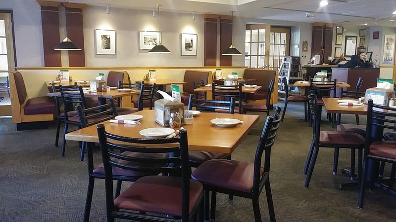 Squire's Restaurant