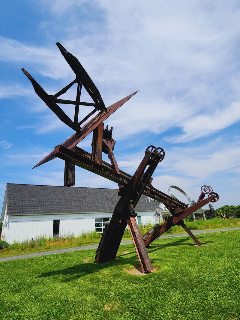 Steel Giants Rising From the Prairie