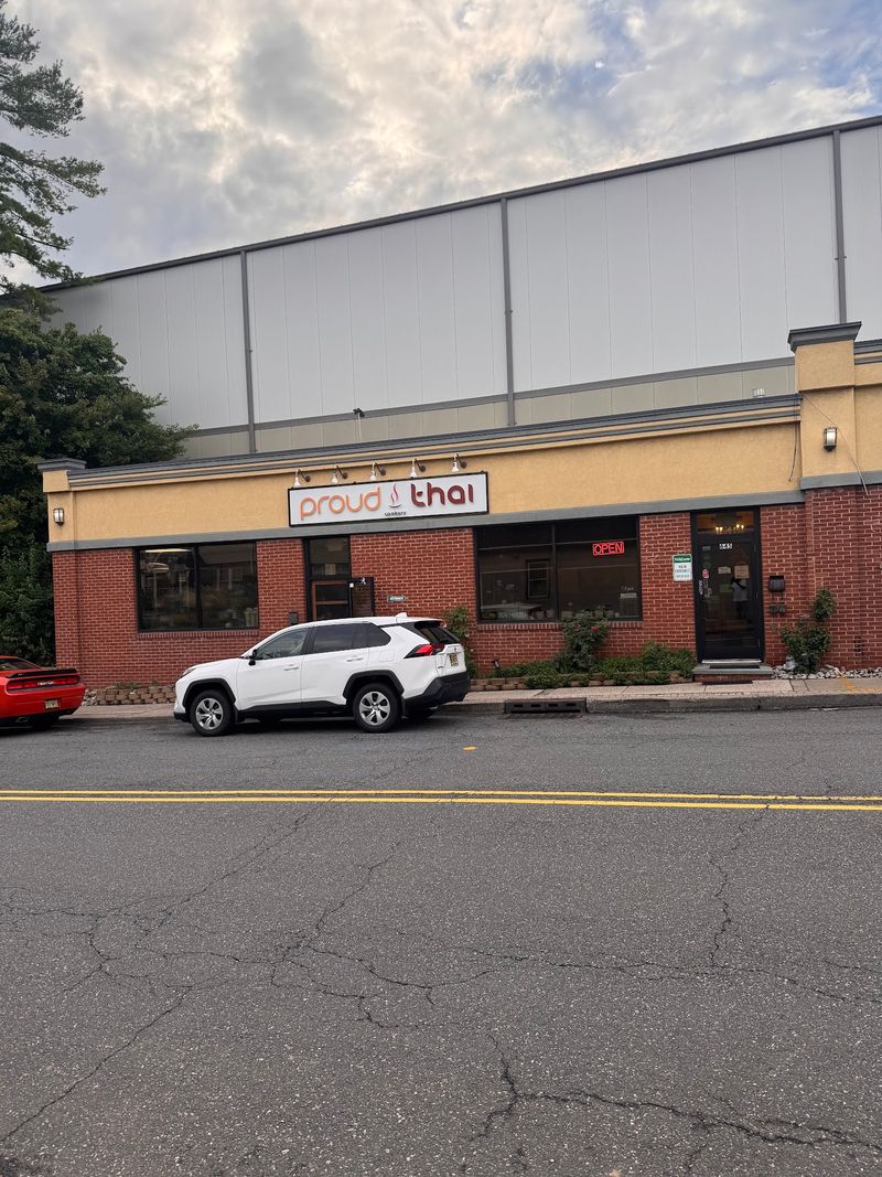Street Food Energy in a Small Suburban Storefront Street Food Energy in a Small Suburban Storefront
